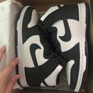 Nike Dunk Hi Retro